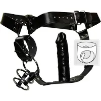 Zado - leren string met dildo en 3 penisringen