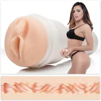 Fleshlight - masturbator - vagina-opening - Adriana Chechik Empress