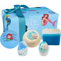 Bomb Cosmetics Part Time Mermaid Gift Pack kado doos met bad, zeep en verzorgingsproducten
