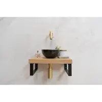 Saniclear Baru fonteinset met eiken plank, zwarte waskom en gouden kraan voor in het toilet
