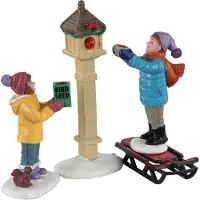 Lemax Kerstdorpminiatuur The Bird Feeders (vogels Voeren) 10,9 X 3,3 X 7,2 Cm 3-delig