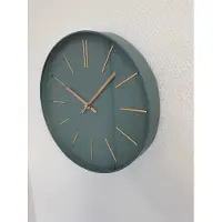 LW Collection groene luxe wandklok 30cm - muurklok - klok rond groen - keukenklok - kleine klok