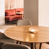 Vibia LED-tafellamp Musa, dimbaar, crème / amber, Woon-/ Eetkamer, Aluminium, Modern, LED tafellamp
