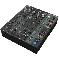 Behringer DJX 750