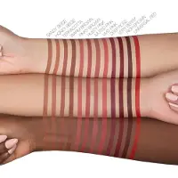 Huda Beauty - Lip Contour Lip Liner Universal Red