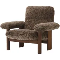 Audo Copenhagen Brasilia fauteuil Dark oak-Root sheepskin