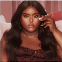 Charlotte Tilbury Matte Beauty Blush Wand - Pillow Talk