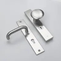 Tzunali MASSIEF RVS Deurbeslag. Model TAMEGA SKG*** BREED T=15/5 VKTB (kerntrek) PC72 BUITEN KNOP GUARDA; BINNEN KRUK VIGO