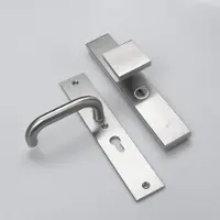 Tzunali MASSIEF RVS Deurbeslag. Model TAMEGA SKG*** BREED T=15/5 VKTB (kerntrek) PC55 BUITEN KNOP ALMADA; BINNEN KRUK VIGO