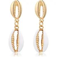 Deja Jewels Goudkleurige dames oorbellen hangers met dubbele witte schelpjes