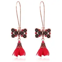 Deja Jewels Goudkleurige dames oorbellen hangers met rode kwastjes en steentjes