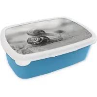 MuchoWow Broodtrommel Blauw - Lunchbox - Brooddoos - Slak die meelift op andere slak - zwart wit - 18x12x6 cm - Kinderen - Jongen