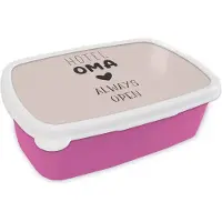 MuchoWow Broodtrommel Roze - Lunchbox - Brooddoos - Spreuken - Quotes - Hotel oma always open - Oma - 18x12x6 cm - Kinderen - Meisje