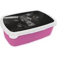 MuchoWow Broodtrommel Roze - Lunchbox - Brooddoos - Close-up van een watussi rund in de jungle - zwart wit - 18x12x6 cm - Kinderen - Meisje
