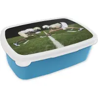 MuchoWow Broodtrommel Blauw - Lunchbox - Brooddoos - American Football spelers staan tegenover elkaar - 18x12x6 cm - Kinderen - Jongen