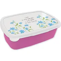 MuchoWow Broodtrommel Roze - Lunchbox - Brooddoos - I live in the garden I just sleep in the house - Spreuken - Quotes - 18x12x6 cm - Kinderen - Meisje