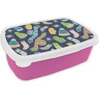 MuchoWow Broodtrommel Roze - Lunchbox - Brooddoos - Sjaal - Handschoenen - Muts - Regenboog - Winter - Patronen - 18x12x6 cm - Kinderen - Meisje