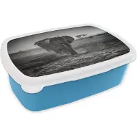 MuchoWow Broodtrommel Blauw - Lunchbox - Brooddoos - Olifanten in Kenia in zwart-wit - 18x12x6 cm - Kinderen - Jongen