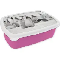 MuchoWow Broodtrommel Roze - Lunchbox - Brooddoos - Pinquins in de sneeuw - zwart wit - 18x12x6 cm - Kinderen - Meisje