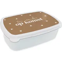 MuchoWow Broodtrommel Wit - Lunchbox - Brooddoos - Baby - Ouderschap - Quotes - Een wonder op komst - Spreuken - 18x12x6 cm - Volwassenen