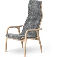 Swedese Lamino fauteuil en voetenbankje gelakt beuken/schapenvacht Scandinavian Grey (grijs)