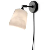 New Works Materiaal wandlamp The black sheep