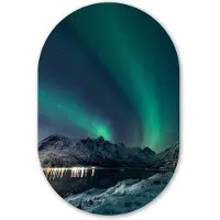 MuchoWow Muurovaal 60x90 cm - Ovale wanddecoratie Noorderlicht - Berg - Sneeuw - Groen - Sterrenhemel - Winter - Ovalen schilderij - Muurdecoratie woonkamer - Kamer decoratie - Schilderijen - Wandcirkel
