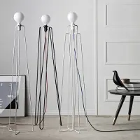 Grupa Products Model Vloerlamp Model 3 | White | White