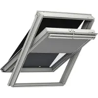 Velux Combiset buitenzonwering zwart en rolgordijn verduisterend handbediend DOP MK06 0705S grijs