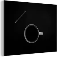 MuchoWow Wanddecoratie Metaal - Aluminium Schilderij Industrieel - Potlood - Beker - Zwart - Wit - 160x120 cm - Dibond - Foto op aluminium - Industriële muurdecoratie - Voor de woonkamer/slaapkamer
