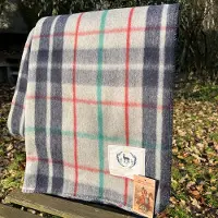 R&D Leder Wollen Tartan Plaid White / Wit gestreept Tartan XL - King Size - zacht - warm - duurzame wol - Bedsprei - plaid
