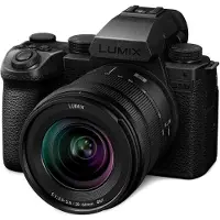 Panasonic Lumix DC-S5 IIX + 20-60mm f/3.5-5.6