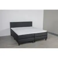 Beddenbriljant Boxspring Bravo - 180 x 220 cm - Pocketvering - Skai Zwart - Inclusief Topmatras - 2-Persoons