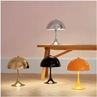 Louis Poulsen Panthella 250 tafellamp Zwart