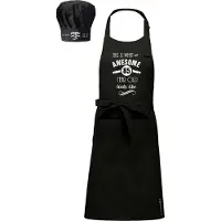 Kariban Cadeauset - Cadeauschort - Leeftijdcadeau - Tekstschort - Keukenschort - BBQ schort + koskmuts - zwart - bedrukt met Awesome - met de leeftijd - 85