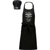 Kariban Cadeauset - Cadeauschort - Leeftijdcadeau - Tekstschort - Keukenschort - BBQ schort + koskmuts - zwart - bedrukt met Awesome - met de leeftijd - 80
