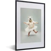 PosterMonkey Fotolijst - Kader - IJsbeer - Rok - Wit - Portret - Poster frame - 40x60 cm - Poster met kader