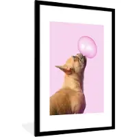 PosterMonkey Fotolijst - Poster - Hond - Dieren - Kauwgom - Roze - 60x90 cm - Wanddecoratie - Poster kader