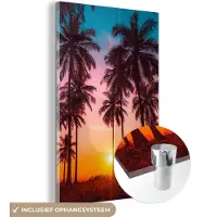 MuchoWow Glasschilderij zonsondergang - Palmboom - Horizon - Natuur - Tropisch - Wanddecoratie - Schilderij glas - Foto op glas - Woonkamer - 80x120 cm - Kamer decoratie - Muurdecoratie - Glasplaat