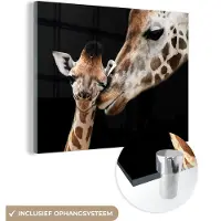 MuchoWow Glasschilderij - Foto op glas - Acrylglas - Giraffe - Zwart - Dieren - Muurdecoratie - 80x60 cm - Schilderij glas - Woonkamer - Wanddecoratie