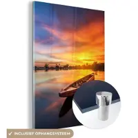 MuchoWow - Glasschilderij - Kamer decoratie - Boot - Zonsondergang - Oranje - Water - 120x160 cm - Wanddecoratie - Foto op glas - Glas schilderij - Acrylglas