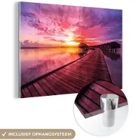 MuchoWow - Glasschilderij - Foto op glas - Pier - Horizon - Roze - Zon - Zee - Schilderij zee - Afbeelding op glas - Acrylglas - Wanddecoratie - 120x80 cm - Schilderijen woonkamer
