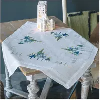 Vervaco - Tafelkleed kit - Kerst - Moderne dennenbomen - PN-0197923 - Borduren - Borduurpakket - Borduurpakket volwassenen - Borduurpakket kind