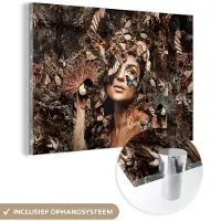MuchoWow Glasschilderij vrouw - Vogels - Luxe - Bruin - Schilderij glas - Slaapkamer - Schilderijen woonkamer - Glasplaat - Kamer decoratie - 120x80 cm - Foto op glas - Wanddecoratie - Muurdecoratie