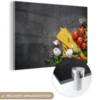 MuchoWow Glasschilderij 180x120 cm - Schilderij acrylglas - Pasta - Kruiden - Tomaat - Specerijen - Rustiek - Foto op glas - Schilderijen
