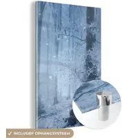 MuchoWow Glasschilderij 40x60 cm - Schilderij acrylglas - Bos - Winter - Sneeuw - Foto op glas - Schilderijen