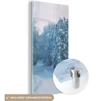 MuchoWow Glasschilderij 20x40 cm - Schilderij acrylglas - Bos - Sneeuw - Winter - Foto op glas - Schilderijen