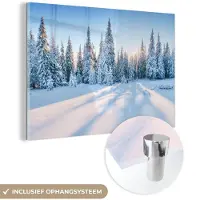 MuchoWow Glasschilderij 60x40 cm - Schilderij acrylglas - Bos - Sneeuw - Winter - Foto op glas - Schilderijen
