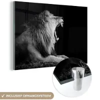MuchoWow Glasschilderij - Acrylglas - Wilde dieren - Leeuw - Gras - Natuur - Muurdecoratie - Woonkamer - 180x120 cm - Foto op glas - Wanddecoratie