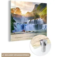 MuchoWow Glasschilderij waterval - Zon - Natuur - Groen - Schilderijen woonkamer - Foto op glas - Glasplaat - Kamer decoratie - 20x20 cm - Muurdecoratie - Slaapkamer - Schilderij glas - Wanddecoratie